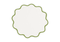 Scallop Edge Round Placemat