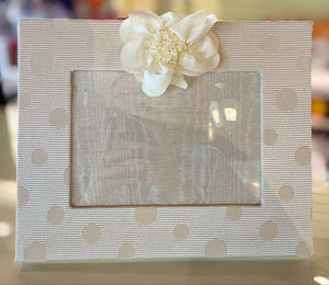 Creme Dot Flower Frame