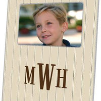 Avery Picture Frame
