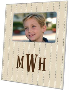 Avery Picture Frame