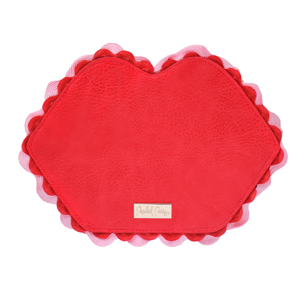Smooch Pouch